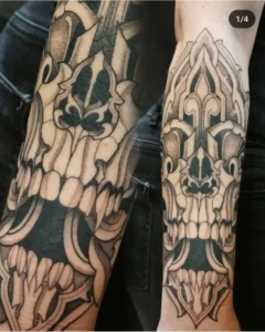 Tatouage Léo-némésis